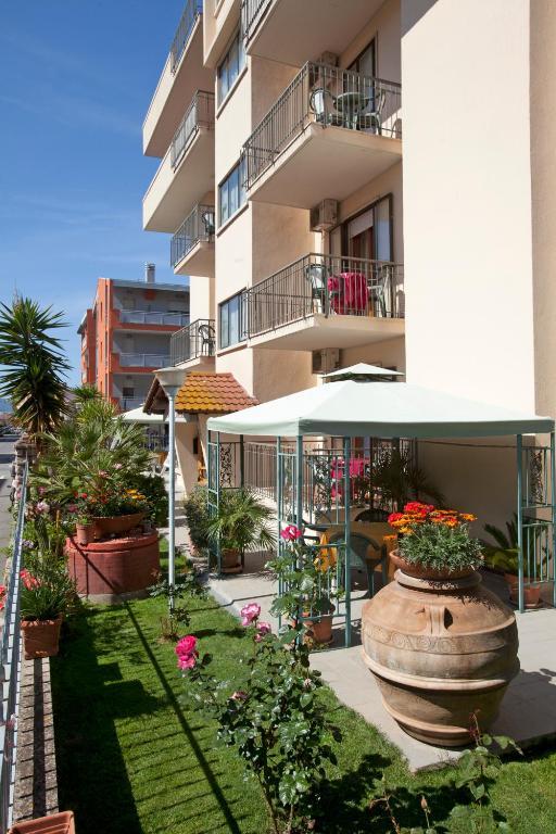 Hotel Corallo Albinia Ngoại thất bức ảnh
